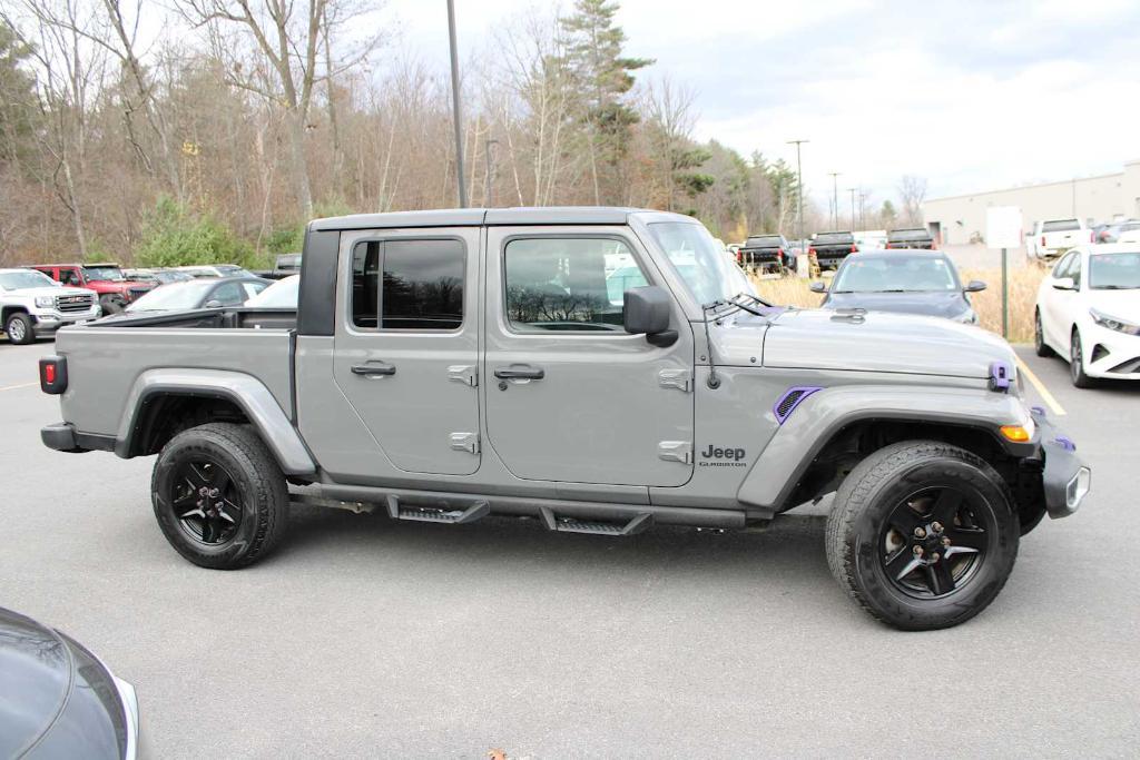 used 2021 Jeep Gladiator car, priced at $25,921