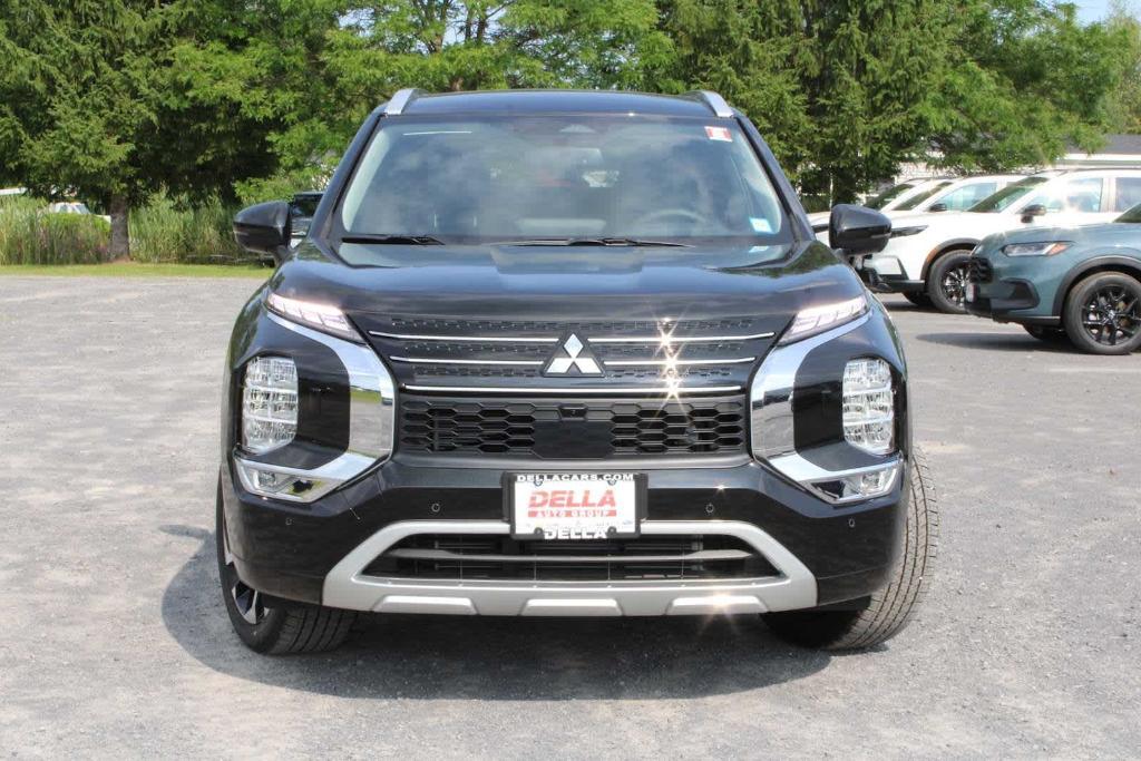 new 2024 Mitsubishi Outlander car, priced at $35,975