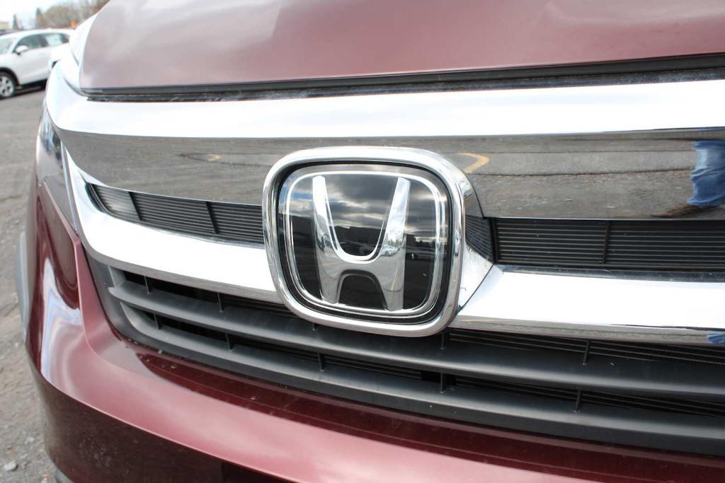 used 2021 Honda Pilot car, priced at $31,999