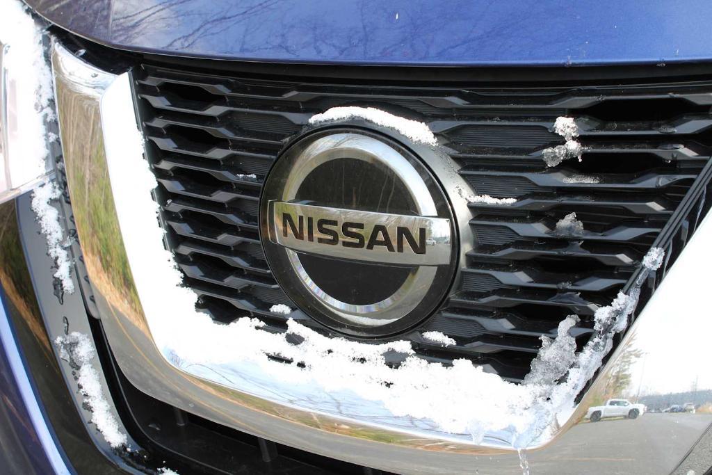 used 2019 Nissan Rogue car, priced at $17,854