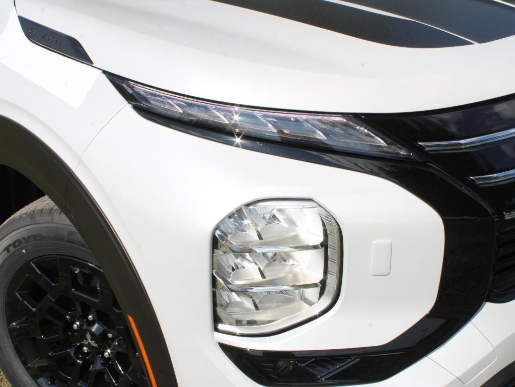 new 2025 Mitsubishi Outlander car, priced at $37,985