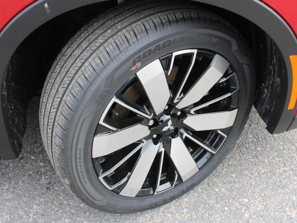 new 2025 Mitsubishi Outlander car, priced at $36,960