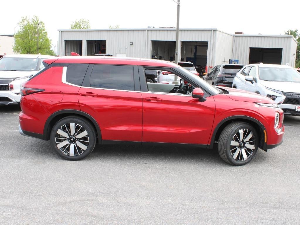 new 2025 Mitsubishi Outlander car, priced at $36,960