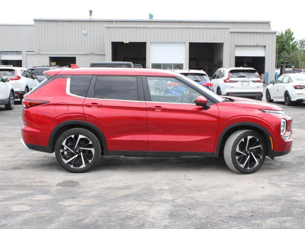 used 2024 Mitsubishi Outlander car, priced at $27,895