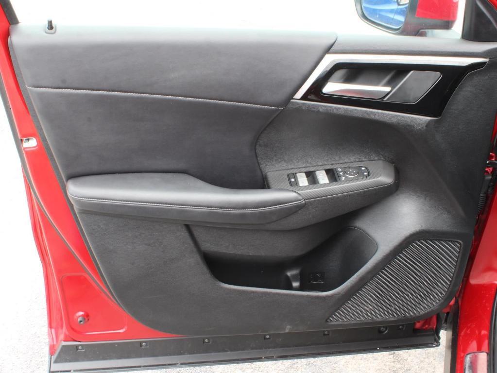 used 2024 Mitsubishi Outlander car, priced at $27,895