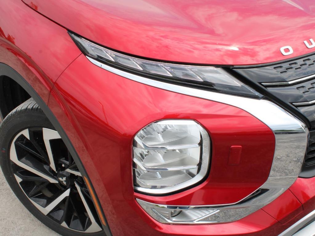 used 2024 Mitsubishi Outlander car, priced at $27,895