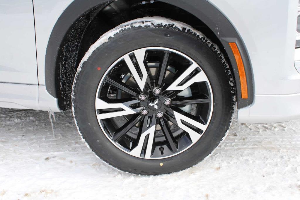 new 2025 Mitsubishi Eclipse Cross car, priced at $32,285