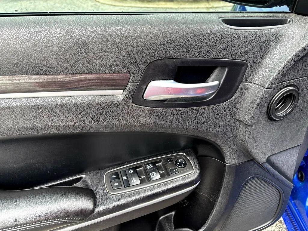 used 2021 Chrysler 300 car, priced at $9,999