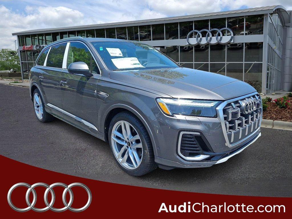 new 2025 Audi Q7 car, priced at $70,705