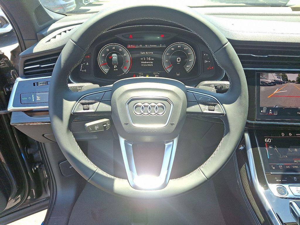 new 2025 Audi Q7 car, priced at $72,205