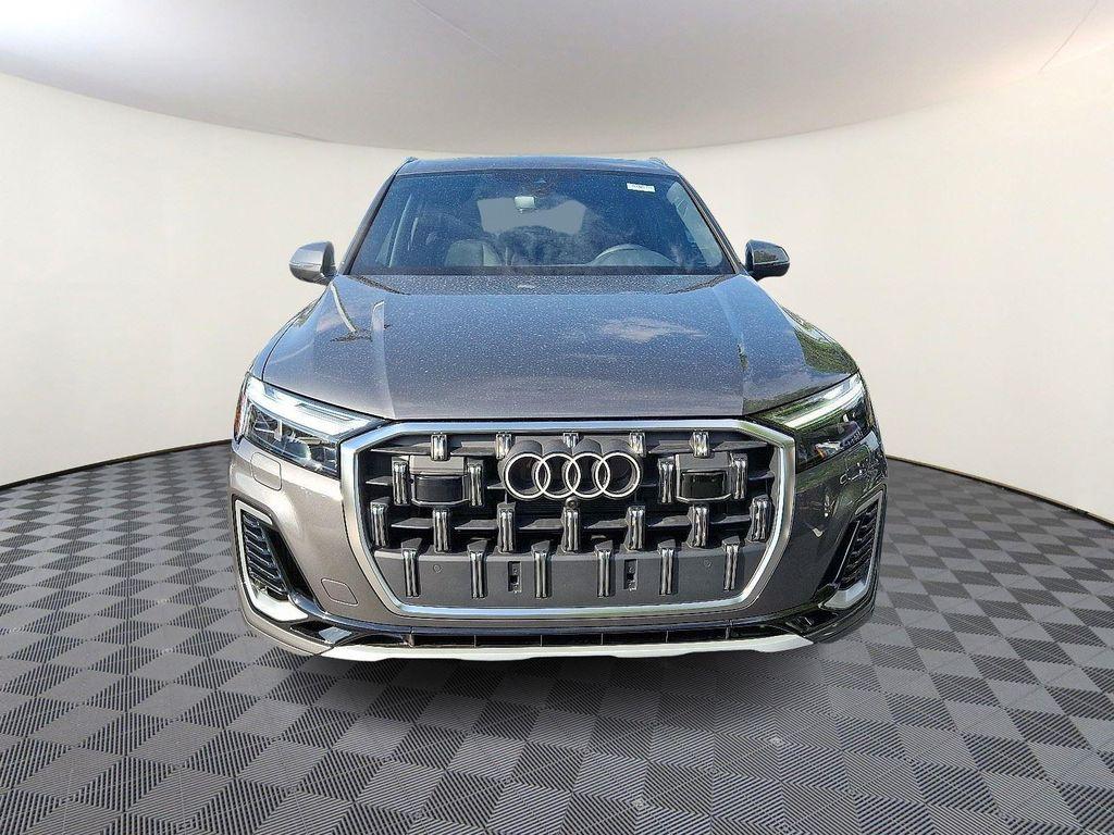new 2025 Audi Q7 car, priced at $70,850