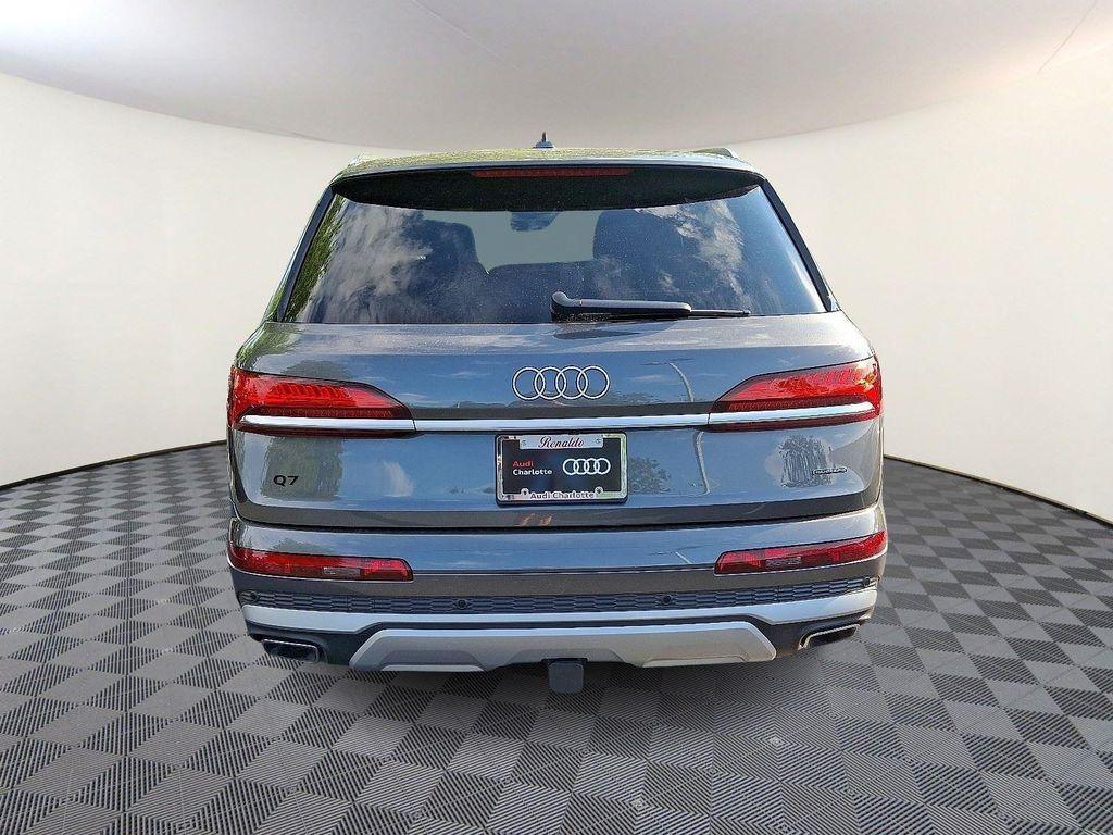 new 2025 Audi Q7 car, priced at $70,850