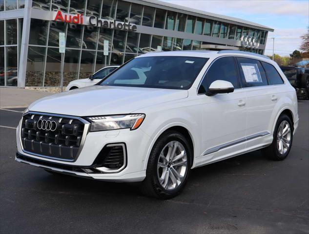 new 2025 Audi Q7 car, priced at $90,250