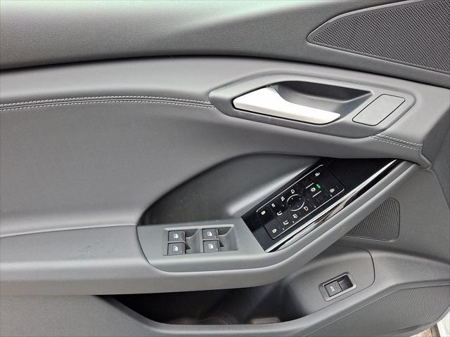 new 2025 Audi Q6 e-tron car, priced at $71,000