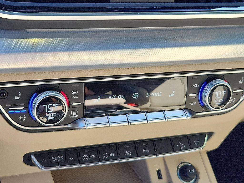 used 2025 Audi Q5 car, priced at $50,893