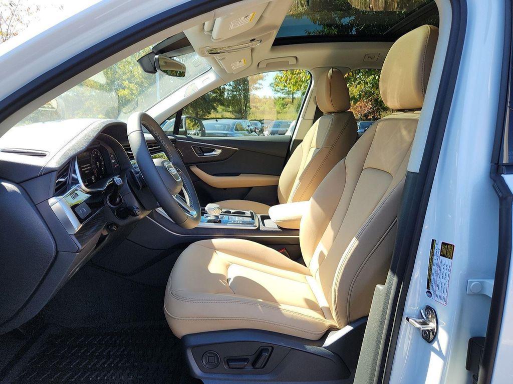 new 2026 Audi Q7 car, priced at $67,145