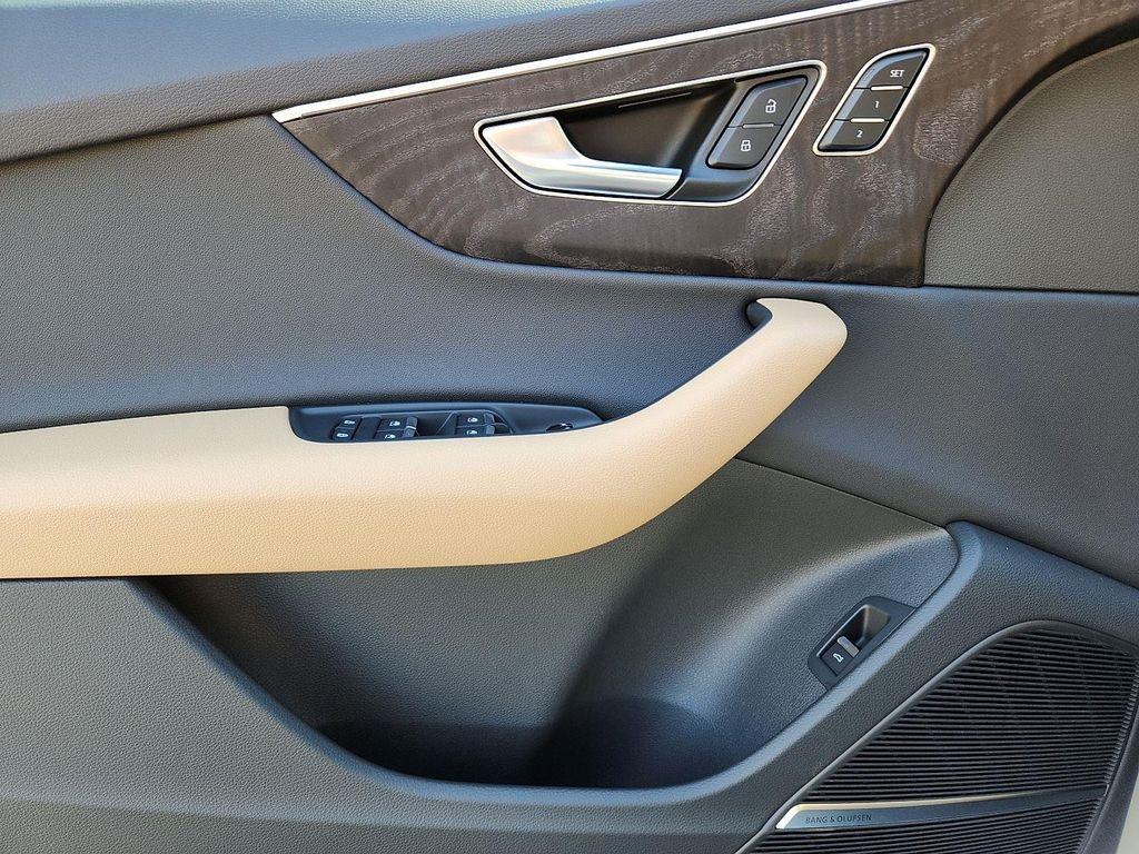 new 2026 Audi Q7 car, priced at $67,145