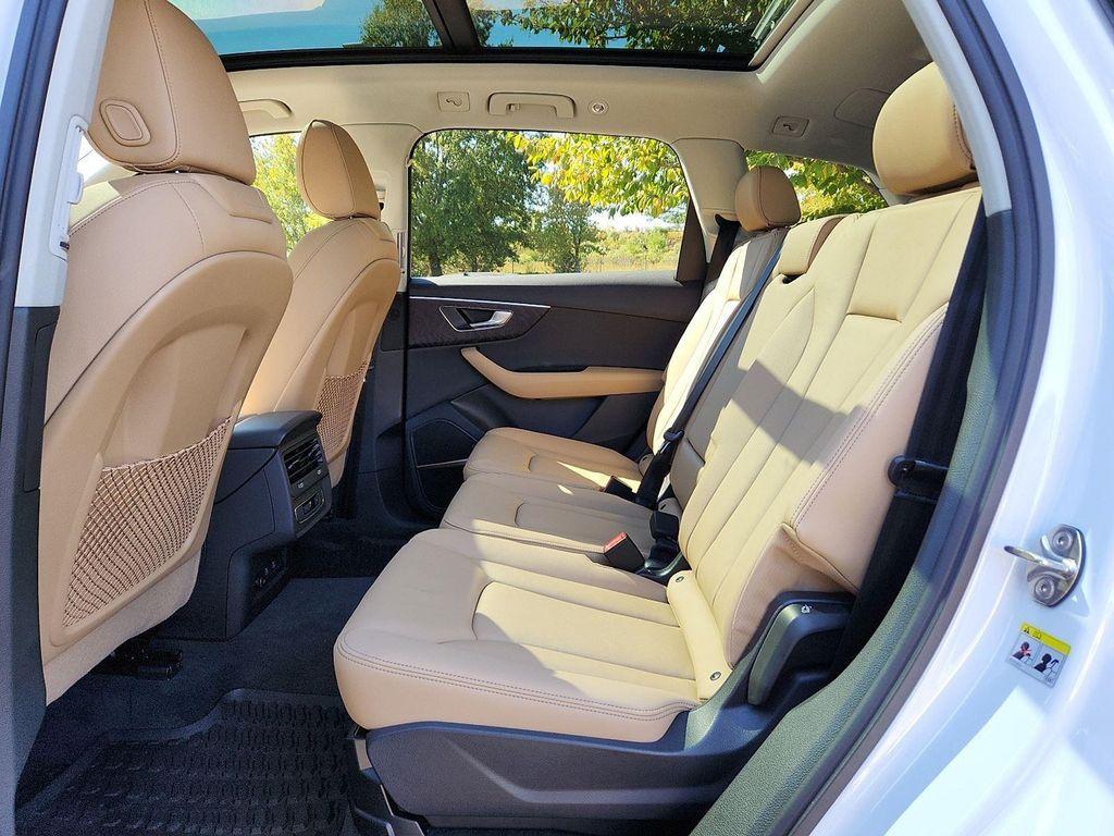 new 2026 Audi Q7 car, priced at $67,145