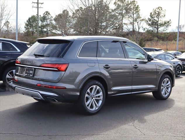 new 2025 Audi Q7 car, priced at $70,900