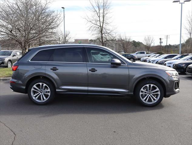 new 2025 Audi Q7 car, priced at $70,900