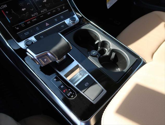 new 2025 Audi Q7 car, priced at $74,300