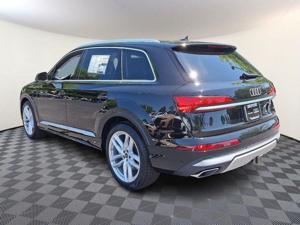 new 2025 Audi Q7 car, priced at $72,205