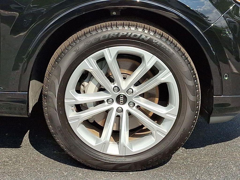 used 2025 Audi Q7 car, priced at $60,499