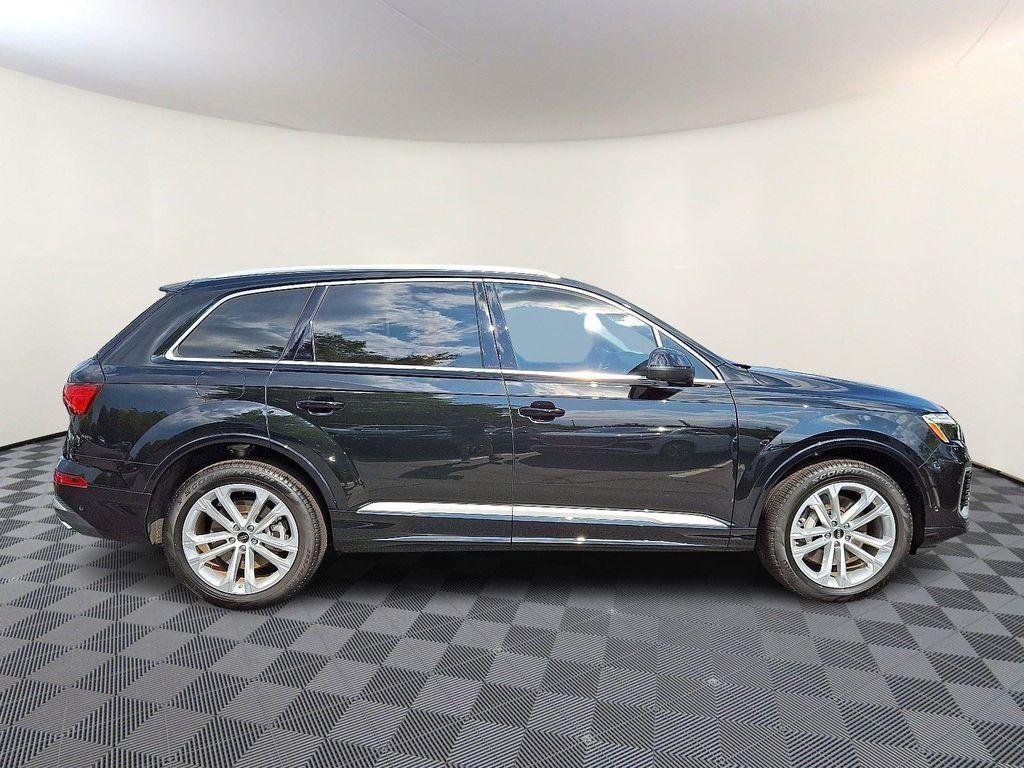 used 2025 Audi Q7 car, priced at $60,499