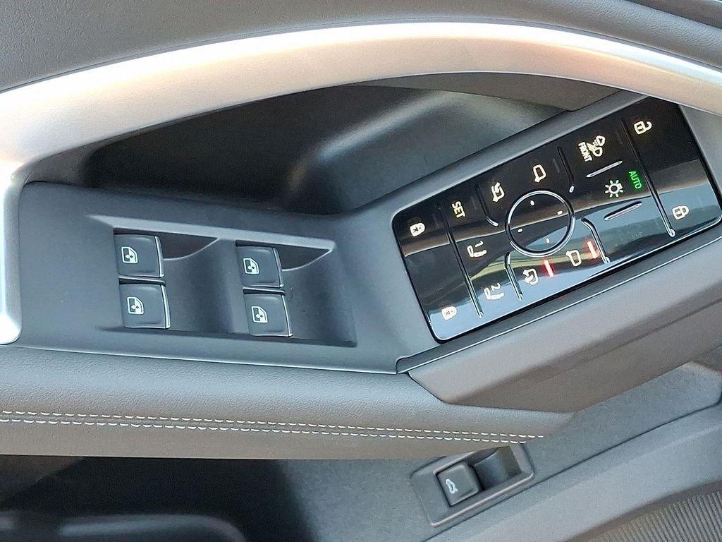 new 2025 Audi Q5 car, priced at $64,250