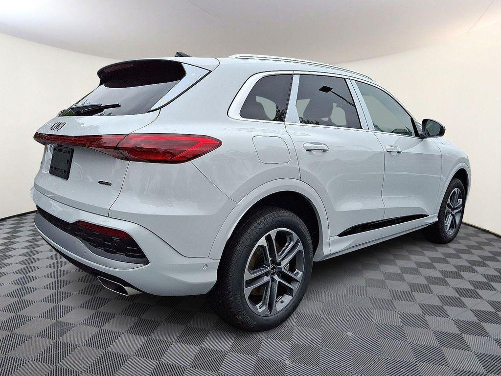 new 2025 Audi Q5 car, priced at $59,640