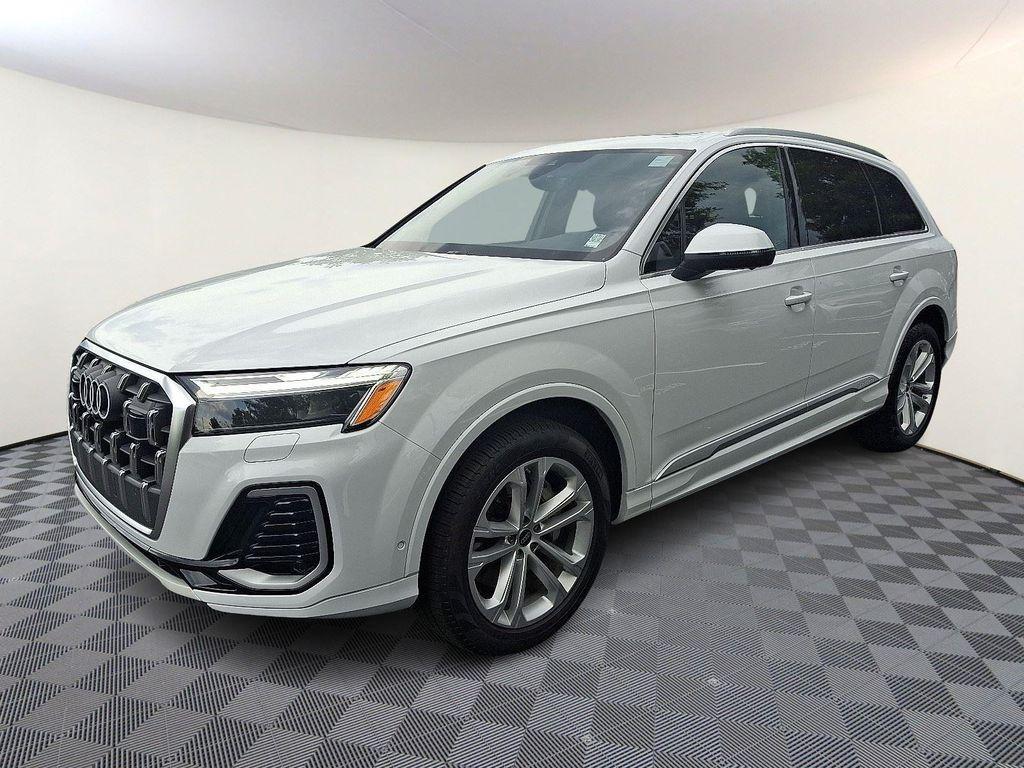 used 2025 Audi Q7 car, priced at $53,955