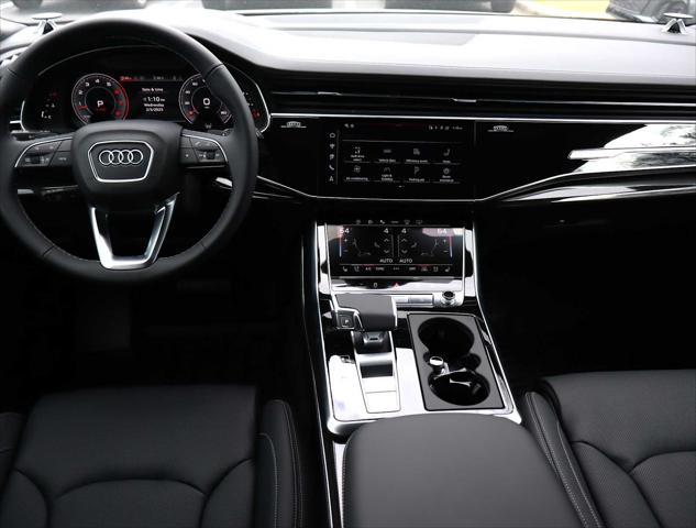 new 2025 Audi Q7 car, priced at $92,705