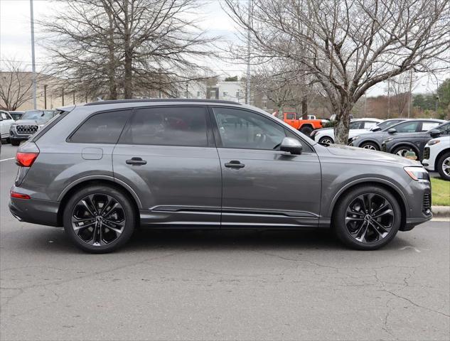 new 2025 Audi Q7 car, priced at $92,705