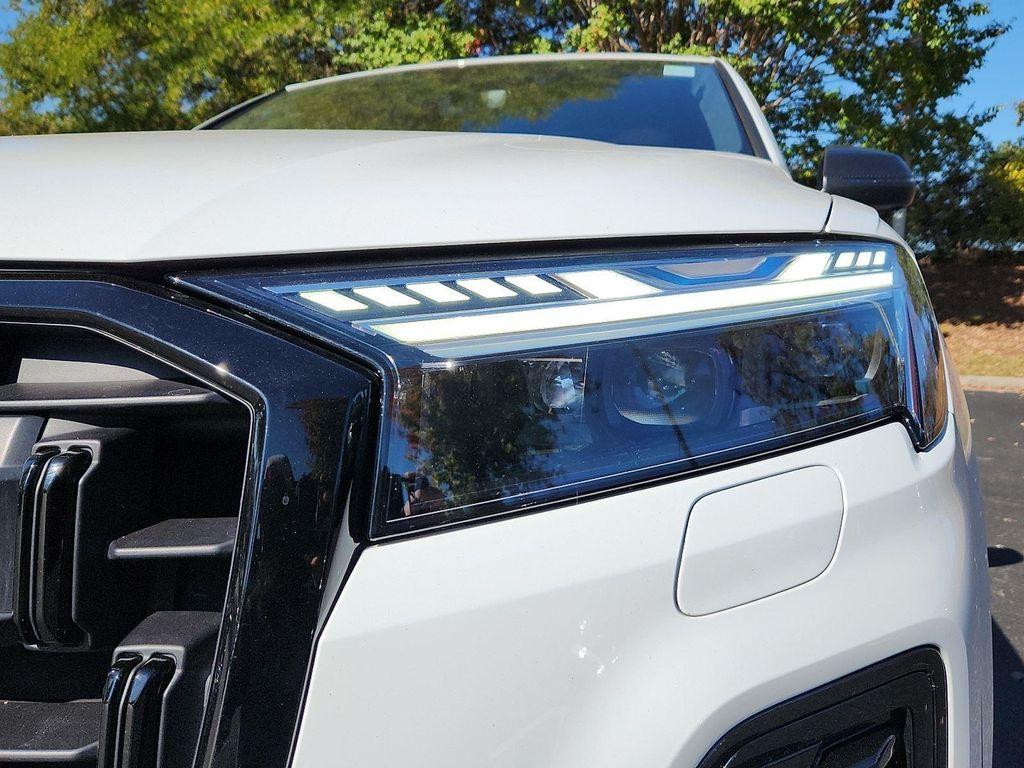 used 2025 Audi Q7 car, priced at $71,234