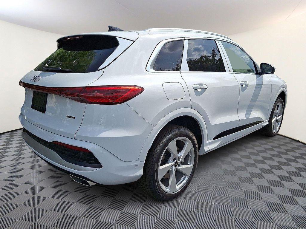 new 2025 Audi Q5 car, priced at $61,300