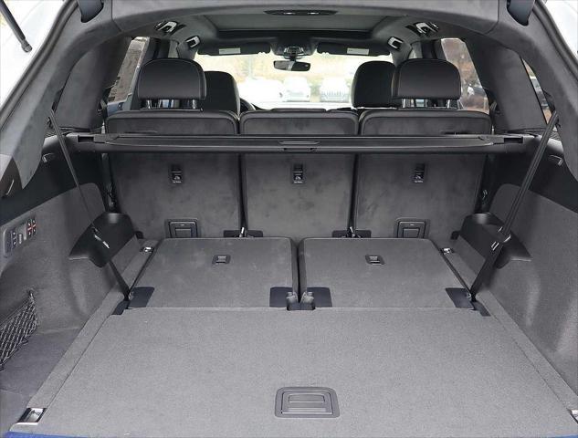 new 2025 Audi Q7 car, priced at $89,205
