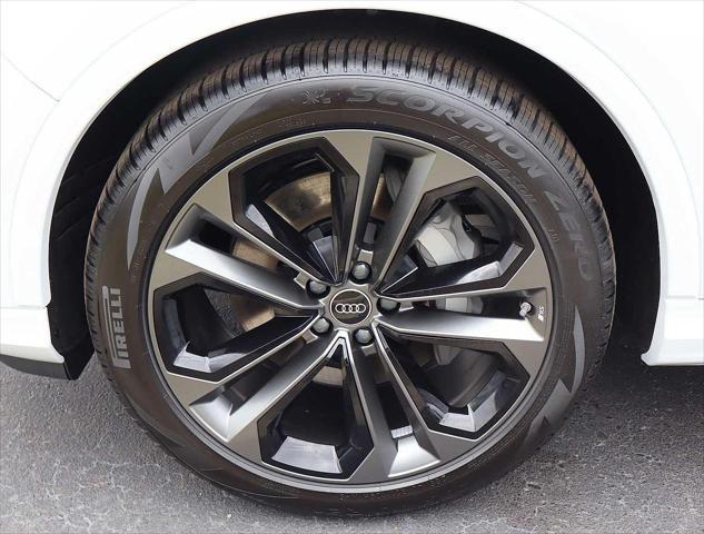 new 2025 Audi Q7 car, priced at $89,205
