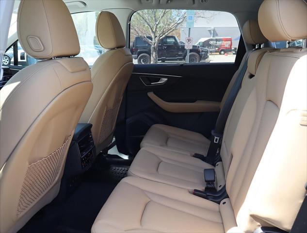 new 2025 Audi Q7 car, priced at $76,250