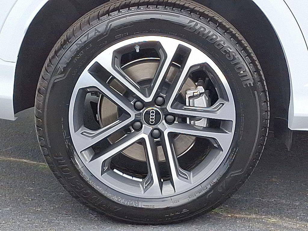 new 2025 Audi Q5 car, priced at $57,775