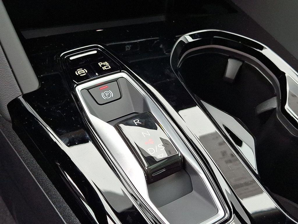 new 2025 Audi Q5 car, priced at $61,300