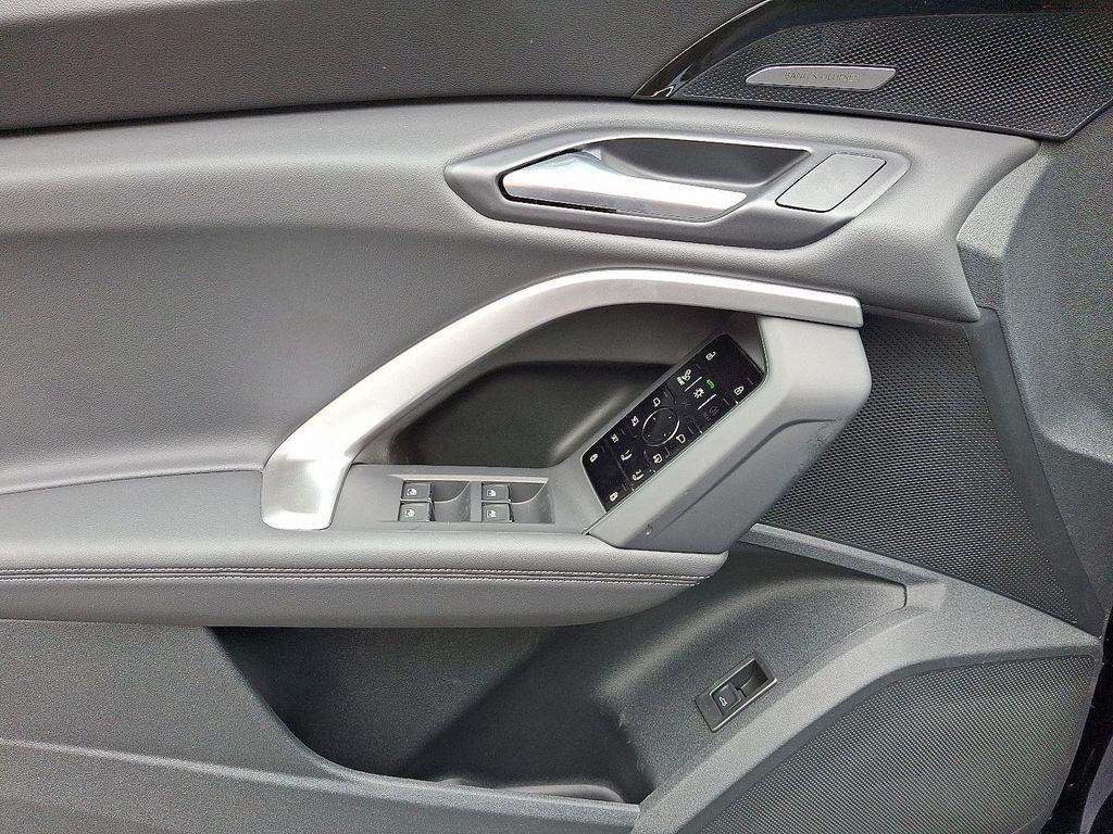 new 2025 Audi Q5 car, priced at $61,300