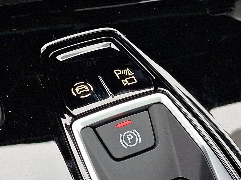 new 2025 Audi Q5 car, priced at $61,300