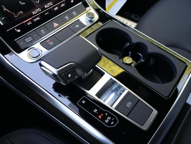 new 2025 Audi Q7 car, priced at $74,040