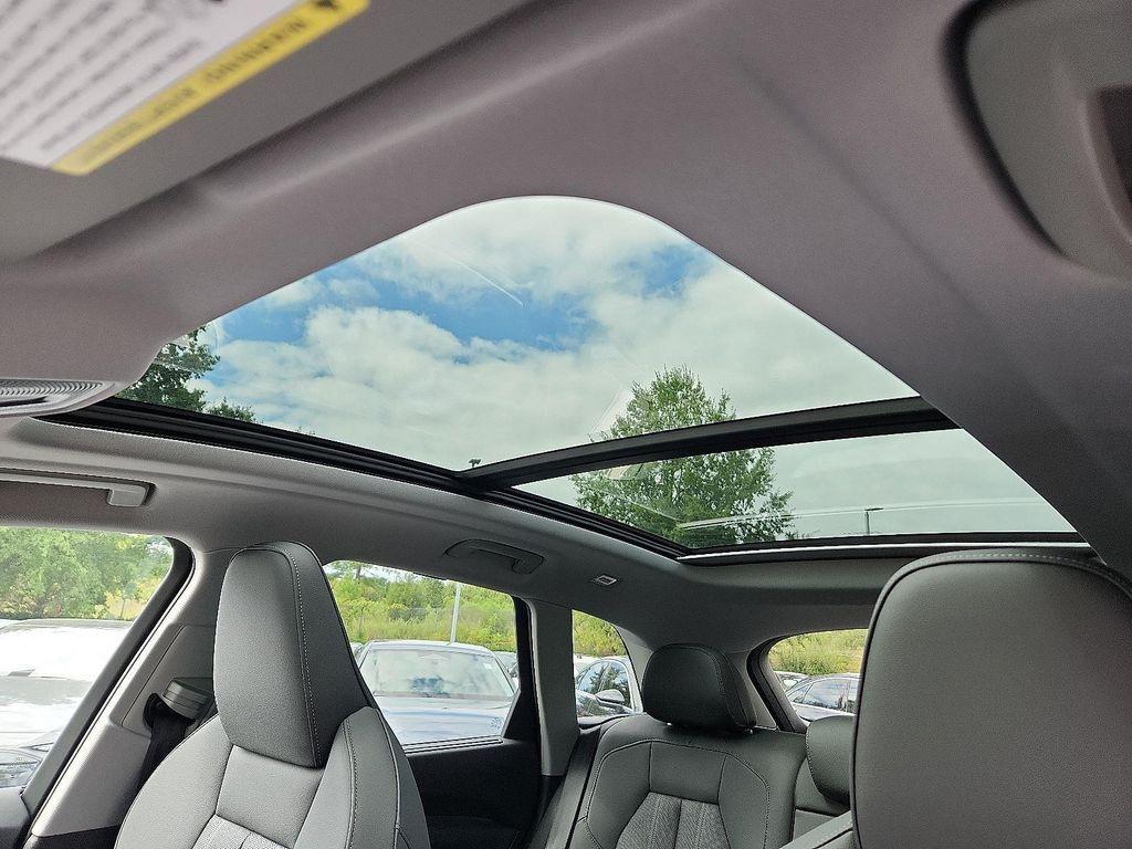 new 2025 Audi Q5 car, priced at $61,300