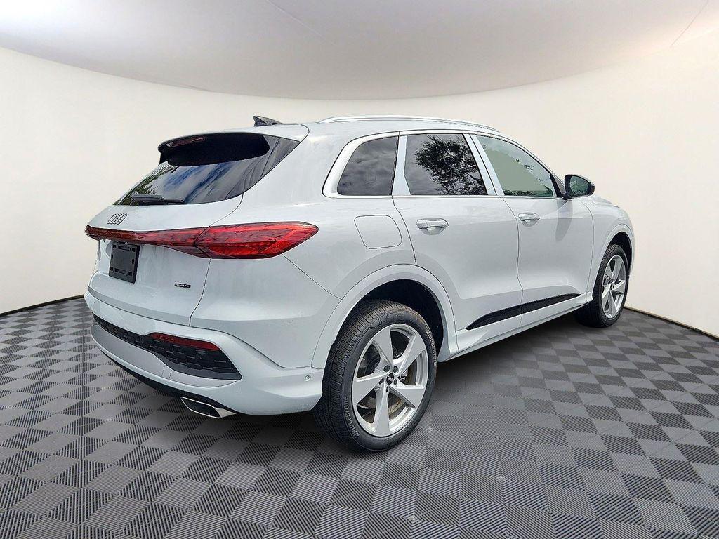 new 2025 Audi Q5 car, priced at $61,300