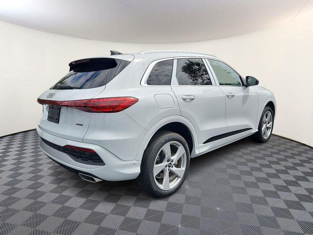 new 2025 Audi Q5 car, priced at $59,300
