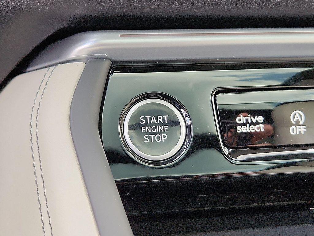 new 2025 Audi Q5 car, priced at $64,250