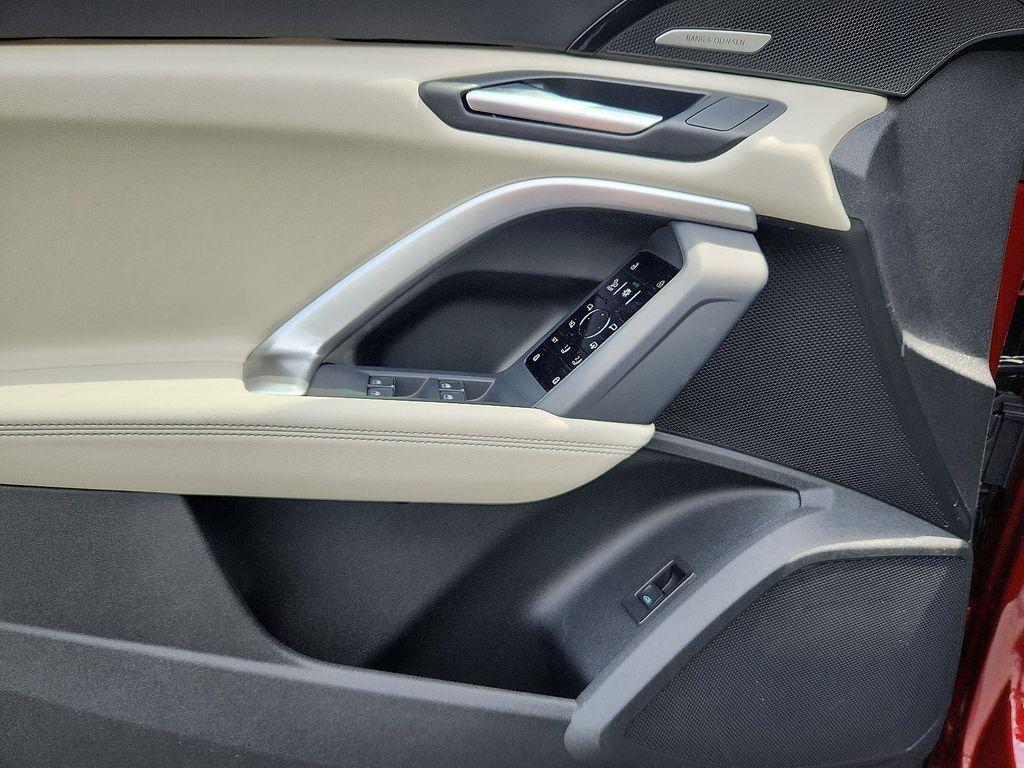 new 2025 Audi Q5 car, priced at $64,250