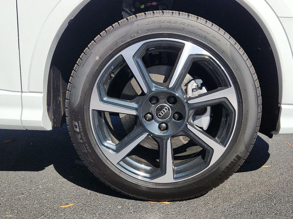 new 2025 Audi Q3 car, priced at $45,740