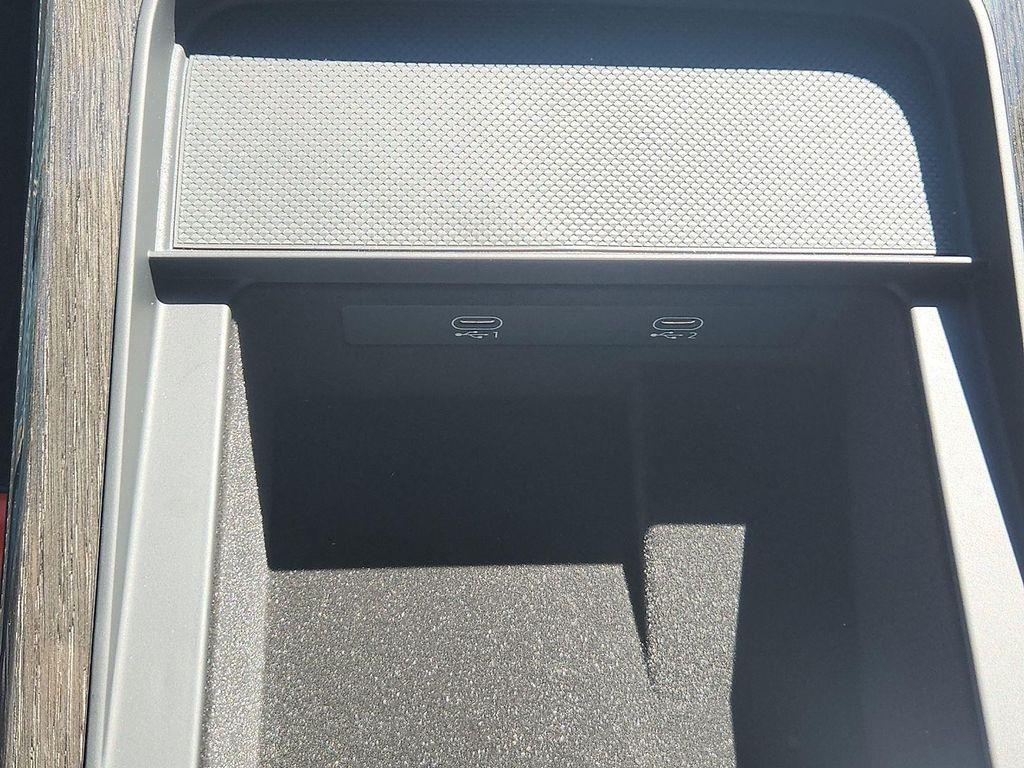 new 2026 Audi Q7 car, priced at $72,745